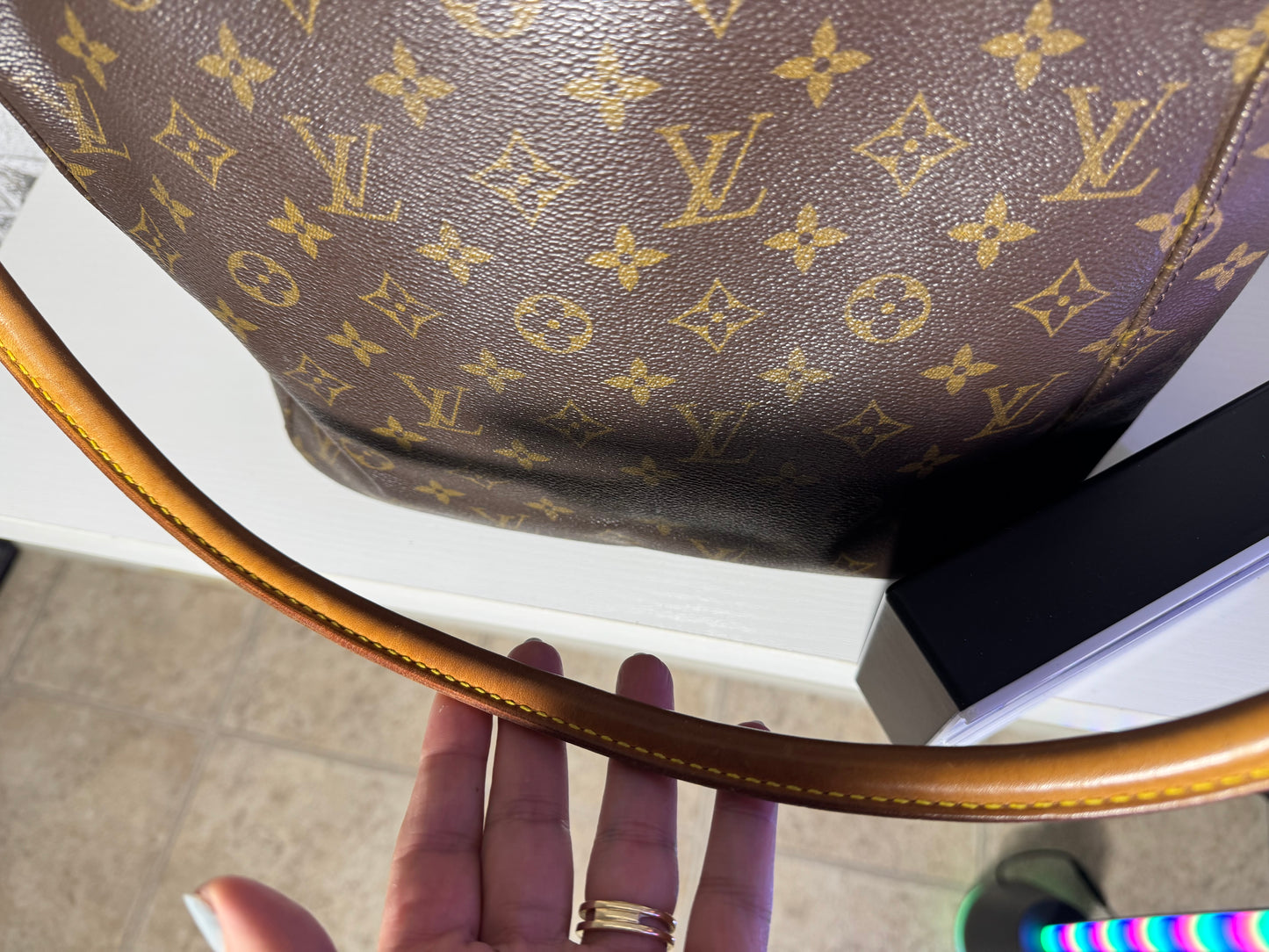 Louis Vuitton Looping GM