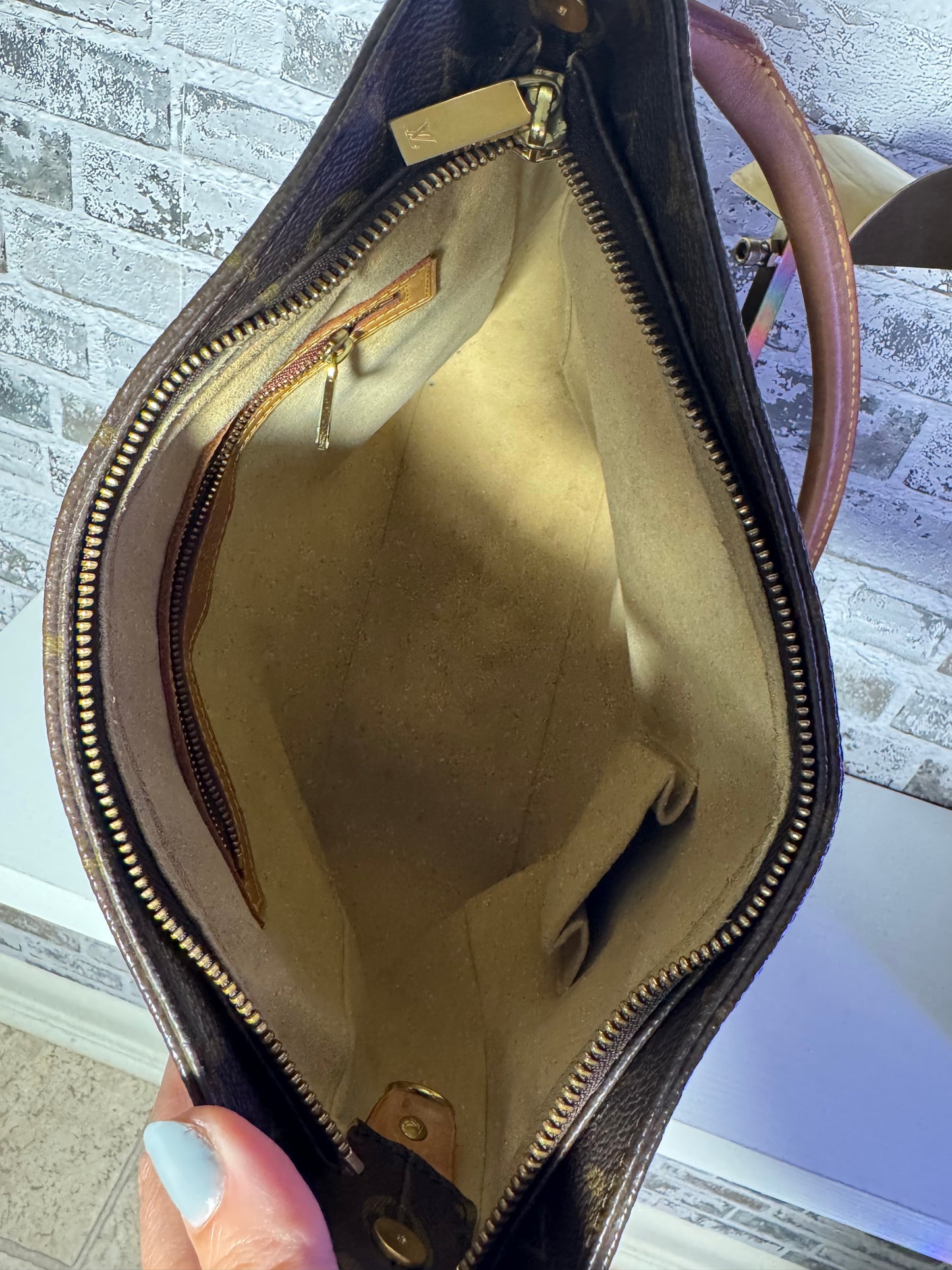Louis Vuitton Looping GM