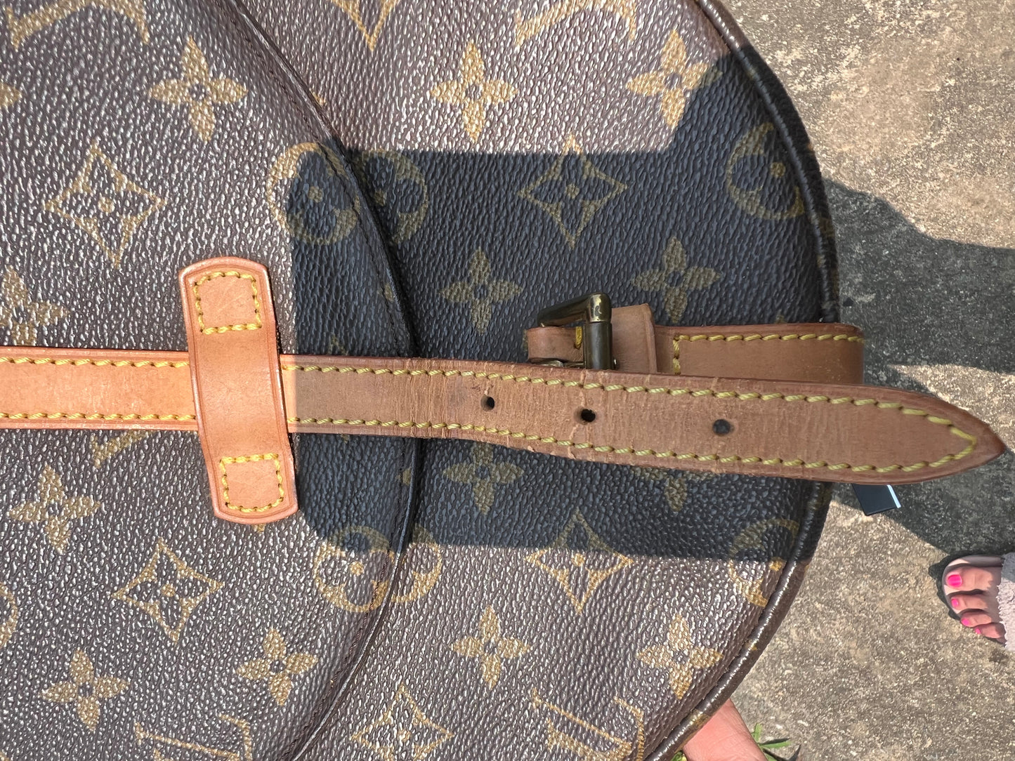 Chantilly-Crossbody