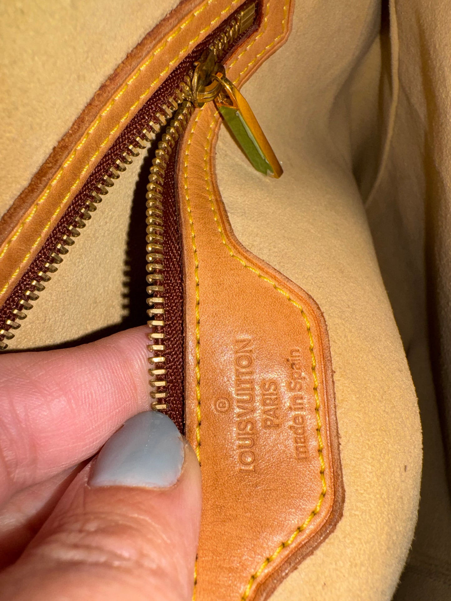 Louis Vuitton Looping GM
