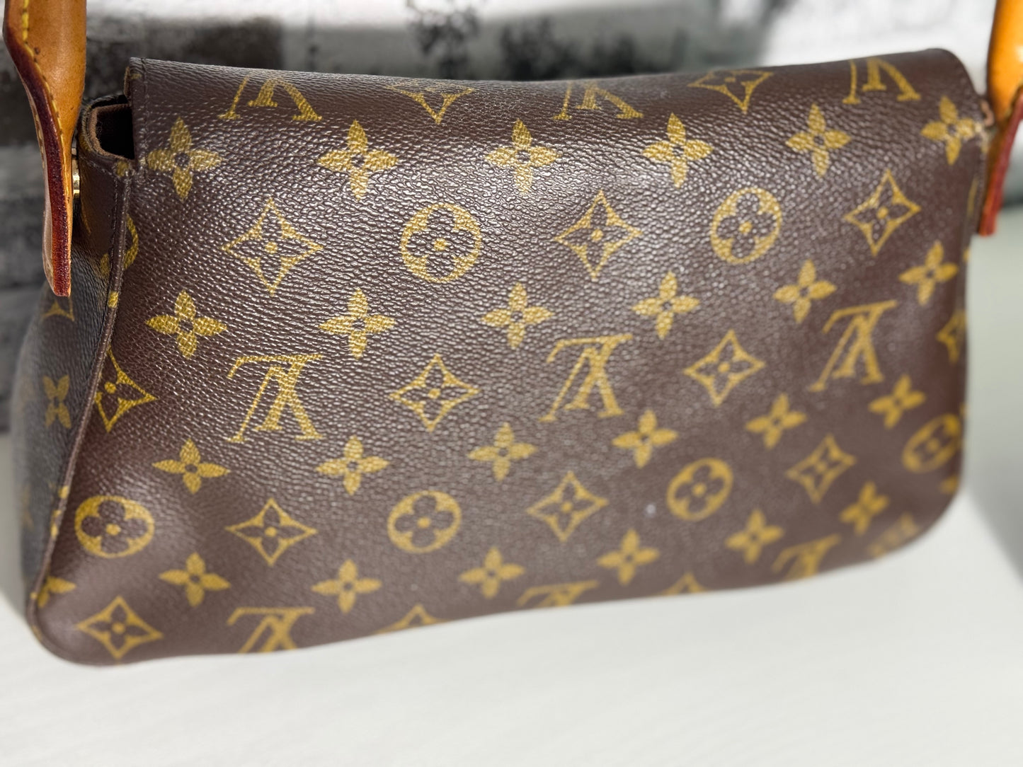 Louis Vuitton Looping PM